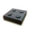 Černý plastový podkládací blok 4 čepy FLOMA RePVC - 23,8 x 23,8 x 5,3 cm