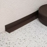 Hnědá plastová PVC soklová lišta F545 - 40 m x 3 cm x 3 cm