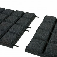 Černá gumová certifikovaná dopadová dlažba (V45/R25BIG) FLOMA - 50 x 50 x 4,5 cm - zvětšit obrázek