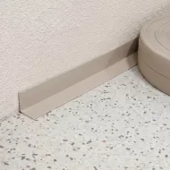 Béžová plastová PVC soklová lišta F264 - 40 m x 3 cm x 3 cm