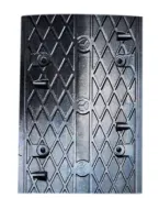 Černý plastový průběžný zpomalovací práh SB-09 - 33 x 50 x 4 cm