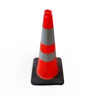 Oranžový plastový (PVC) reflexní kužel s gumovým podstavcem FLOMA CF93 - 36 x 36 x 90 cm