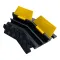 Černo-žlutý gumový rohový kabelový most (2x32x32) 
