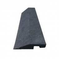 Černý plastový nájezd nad pro plastové podlahové desky - 40 x 10 x 2,2 cm - zvětšit obrázek