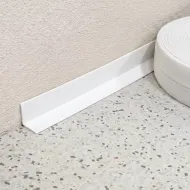 Bílá plastová PVC soklová lišta F112 - 40 m x 3 cm x 3 cm