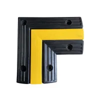 Černo-žlutý gumový rohový kabelový most (1x25x25) FLOMA CPR24 - 25 x 25 x 3 cm