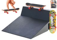 Skateboard 9,5cm kovový s rampou
