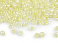 Rokajl 5/0 - 4,5 mm perleťový, neprůhledný 152 žlutá světlá, 50 g