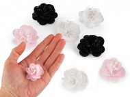 Flitrový květ s korálky 3,8 cm