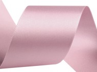 Atlasová stuha oboulící šíře 50 mm 607 pudrová, 20 m - zvětšit obrázek