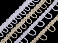 Prýmek s pružným očkem na knoflíky šíře 15 mm