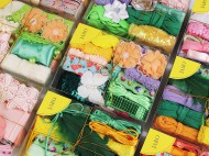 Kreativní mix jaro, léto, podzim, námořnický - krajky, prýmky, stuhy 1 žlutá jaro, 1 krab. - zvětšit obrázek