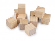 Dřevěná kostka - polotovar k dotvoření 2,5x2,5 cm přírodní, 10 ks - zvětšit obrázek